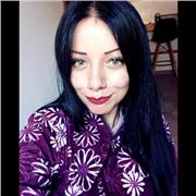 Mi sono laureata sia alla triennale che alla magistrale in Filosofia facendo diversi esami di psicologia e storia. Dunque insegno Filosofia, Italiano, Psicologia e Storia a tutti gli studenti che richiedono il mio aiuto